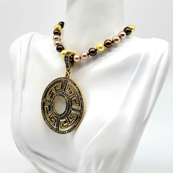 Heidi Daus Greek Key Medallion Enhancer Pendant on Multicolor Pearl Necklace - Picture 6 of 12